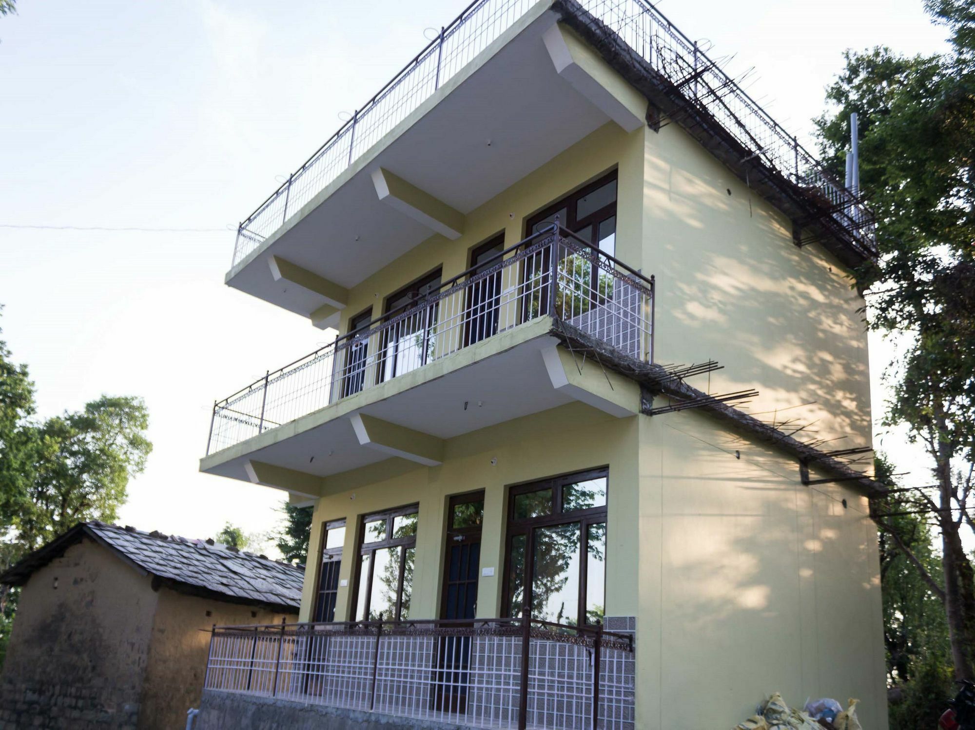 דרמסאלה Oyo Home 13409 Cozy Stay מראה חיצוני תמונה